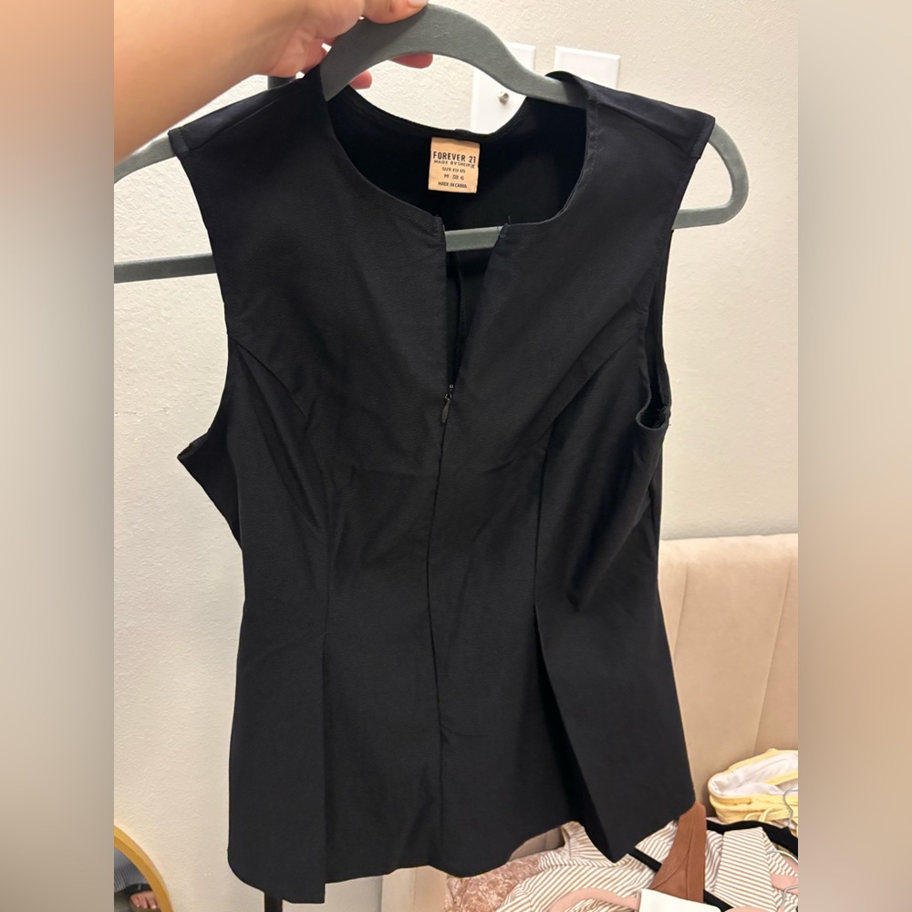 Forever 21 Elegant Black Top